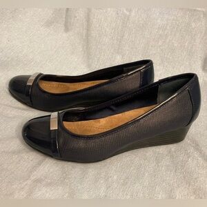 Giani Bernini Ambir Wedge Navy Blue Silver Accent Low Wedge Slip On Pumps 7M